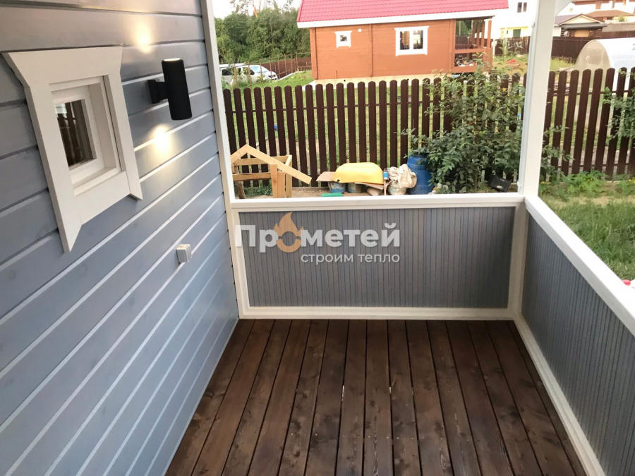 Каркасная баня 3x6 метров с террасой